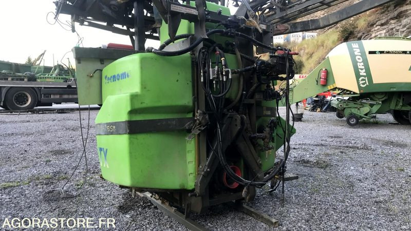 PULVERISATEUR TECNOMA - TX24 24HLE (année 2008) - Poľnohospodárske stroje: obrázok 4 PULVERISATEUR TECNOMA - TX24 24HLE (année 2008) - Poľnohospodárske stroje: obrázok 4