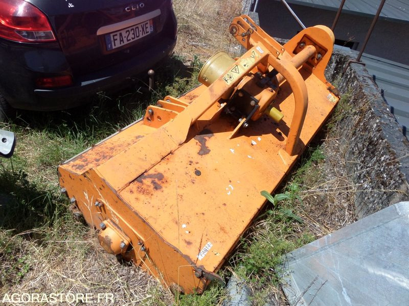 Rotobroyeur frontal noremat XP2000 -2009- N2GF - Poľnohospodárske stroje: obrázok 4 Rotobroyeur frontal noremat XP2000 -2009- N2GF - Poľnohospodárske stroje: obrázok 4