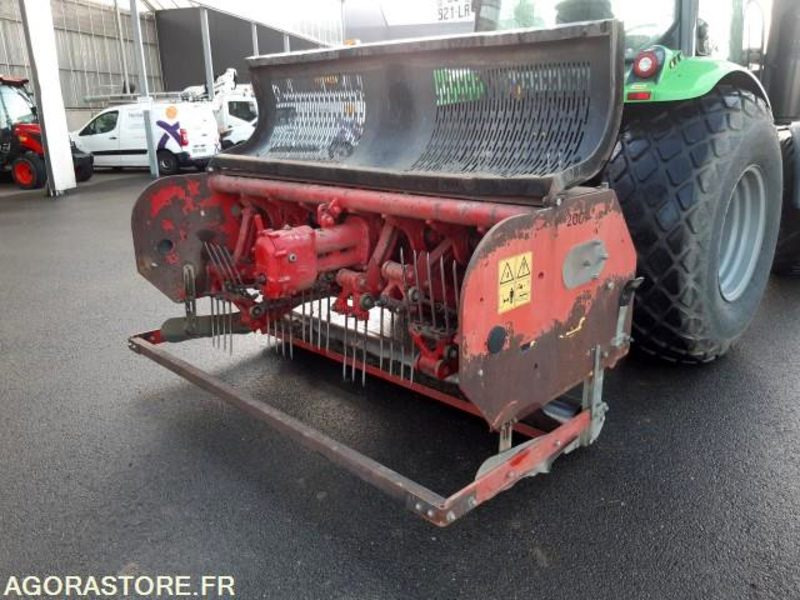 Aérateur décompacteur - Poľnohospodárske stroje: obrázok 1 Aérateur décompacteur - Poľnohospodárske stroje: obrázok 1