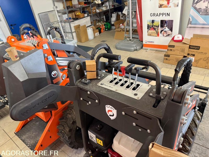 Porte outils SSQ11 PUROSANGUE Worky quad Plus Essence NEUF - Záhradná technika: obrázok 4 Porte outils SSQ11 PUROSANGUE Worky quad Plus Essence NEUF - Záhradná technika: obrázok 4