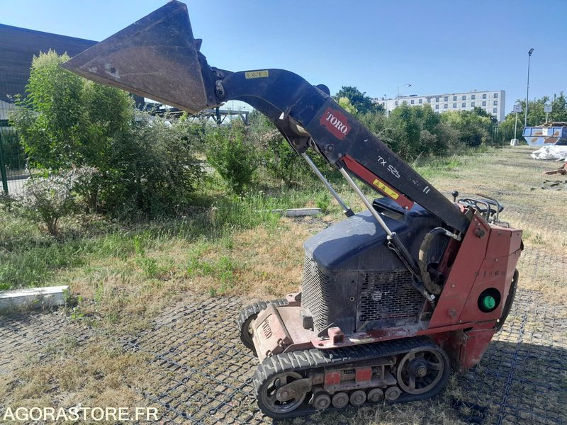 Porte outils à chenilles Dingo TX525 + godet (DI266+AC094) - Záhradná technika: obrázok 2 Porte outils à chenilles Dingo TX525 + godet (DI266+AC094) - Záhradná technika: obrázok 2