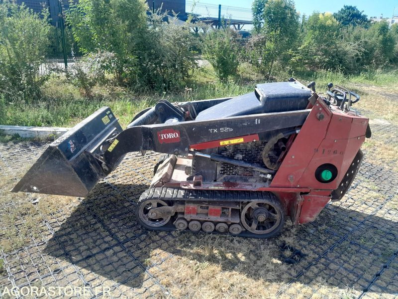 Porte outils à chenilles Dingo TX525 + godet (DI266+AC094) - Záhradná technika: obrázok 1 Porte outils à chenilles Dingo TX525 + godet (DI266+AC094) - Záhradná technika: obrázok 1
