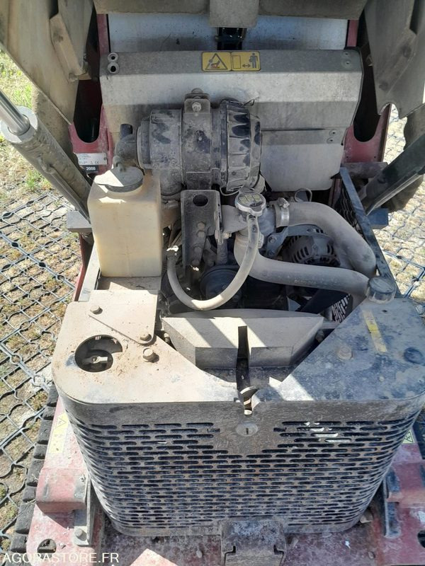 Porte outils à chenilles Dingo TX525 + godet (DI266+AC094) - Záhradná technika: obrázok 5 Porte outils à chenilles Dingo TX525 + godet (DI266+AC094) - Záhradná technika: obrázok 5