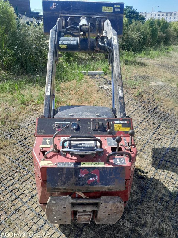 Porte outils à chenilles Dingo TX525 + godet (DI266+AC094) - Záhradná technika: obrázok 3 Porte outils à chenilles Dingo TX525 + godet (DI266+AC094) - Záhradná technika: obrázok 3