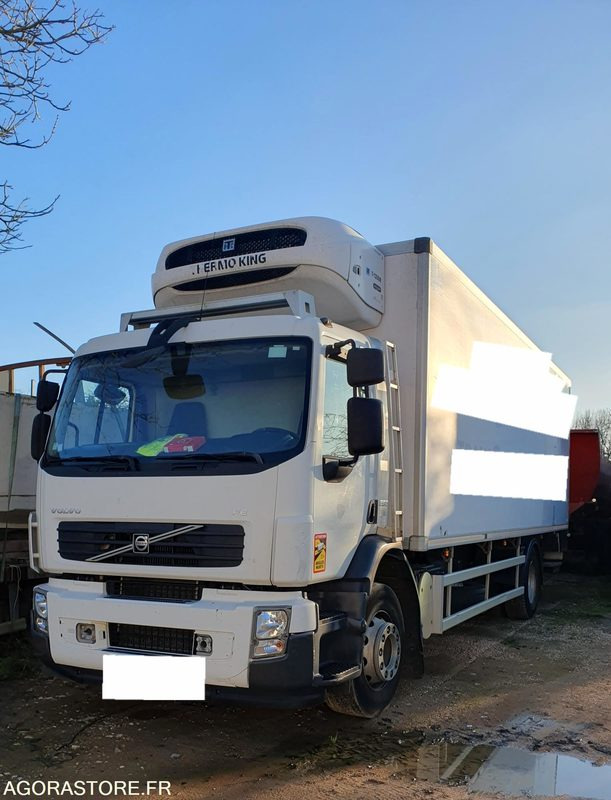 Porteur Volvo frigo - Chladirenské nákladné vozidlo: obrázok 1 Porteur Volvo frigo - Chladirenské nákladné vozidlo: obrázok 1