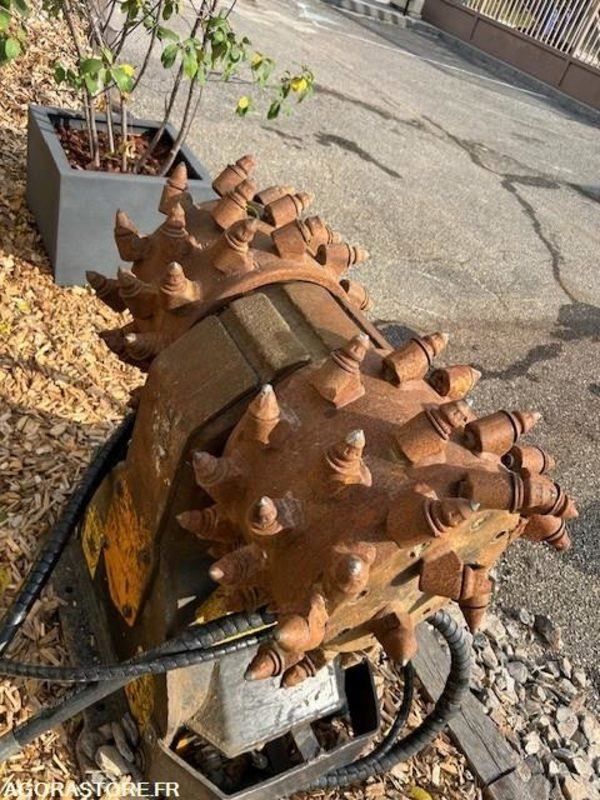 FRAISE HYDRAULIQUE DE DEMONSTRATION MB CRUSHER POUR PELLE 18-25 TONNES 2019 - Príslušenstvo pre Stavebné stroje: obrázok 3 FRAISE HYDRAULIQUE DE DEMONSTRATION MB CRUSHER POUR PELLE 18-25 TONNES 2019 - Príslušenstvo pre Stavebné stroje: obrázok 3
