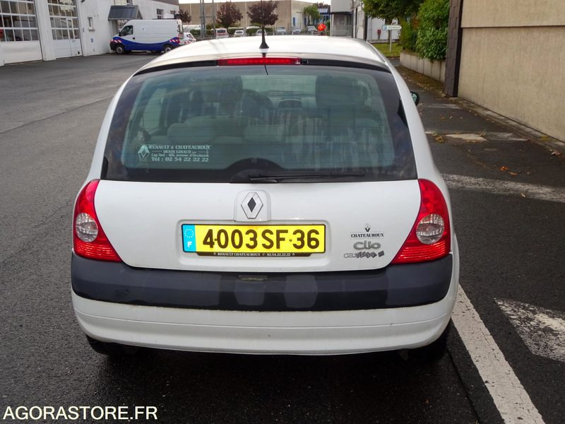 RENAULT CLIO - 2005 - 169150KM - Automobil: obrázok 2 RENAULT CLIO - 2005 - 169150KM - Automobil: obrázok 2