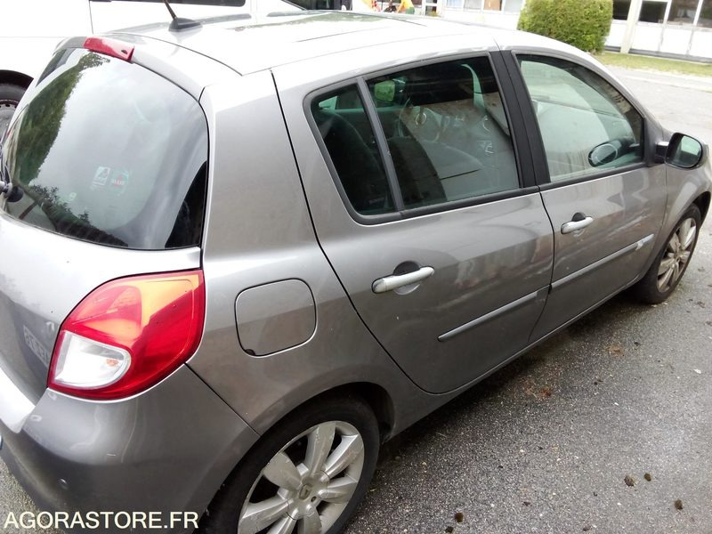 RENAULT CLIO 2010 - Automobil: obrázok 5 RENAULT CLIO 2010 - Automobil: obrázok 5