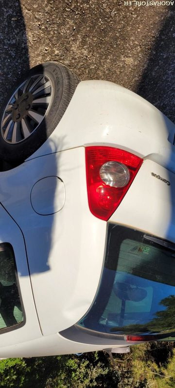 RENAULT CLIO - 2010 - Automobil: obrázok 5 RENAULT CLIO - 2010 - Automobil: obrázok 5