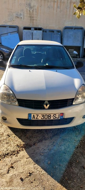 RENAULT CLIO - 2010 - Automobil: obrázok 1 RENAULT CLIO - 2010 - Automobil: obrázok 1