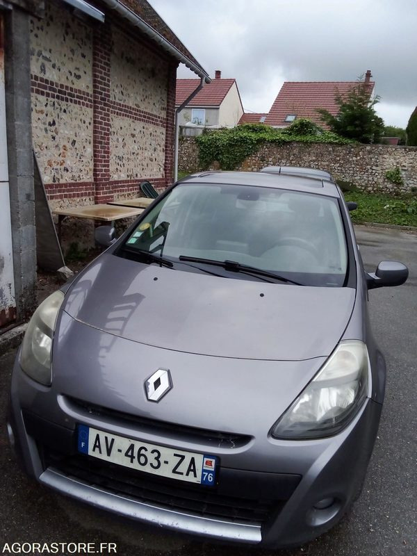 RENAULT CLIO 2010 - Automobil: obrázok 2 RENAULT CLIO 2010 - Automobil: obrázok 2