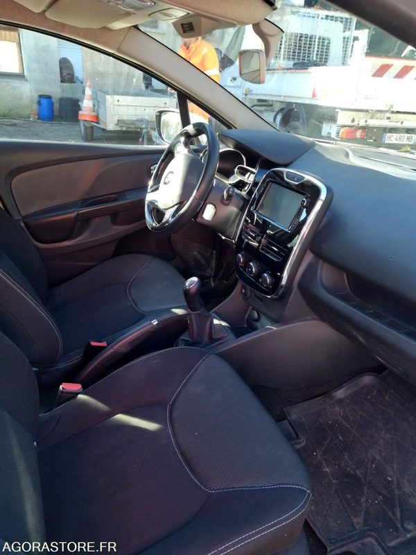 RENAULT CLIO DE 2013 AVEC 258818 KM - Automobil: obrázok 5 RENAULT CLIO DE 2013 AVEC 258818 KM - Automobil: obrázok 5