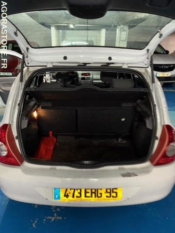 RENAULT CLIO ESSENCE de 2008 avec 153100 KMS PARFAIT ETAT ET ROULANTE - Automobil: obrázok 5 RENAULT CLIO ESSENCE de 2008 avec 153100 KMS PARFAIT ETAT ET ROULANTE - Automobil: obrázok 5