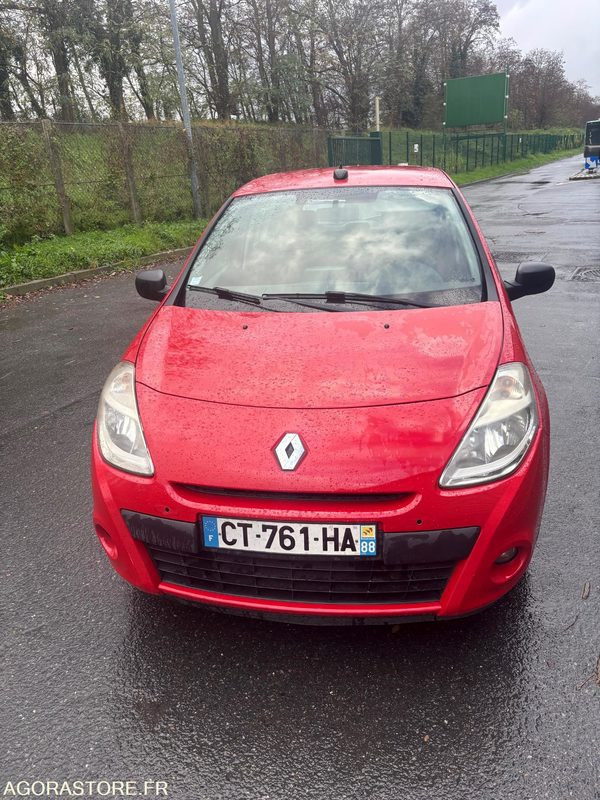 RENAULT - CLIO III (1.5 DCI) - DIESEL - 212000 kms - année 2013 - Automobil: obrázok 3 RENAULT - CLIO III (1.5 DCI) - DIESEL - 212000 kms - année 2013 - Automobil: obrázok 3