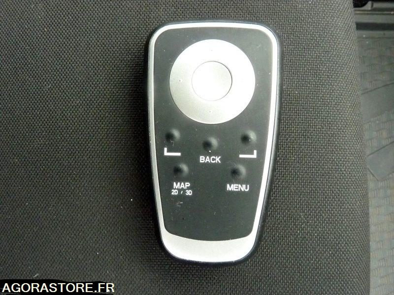 Automobil RENAULT - CLIO III (1.5 DCI) - DIESEL - 212000 kms - année 2013: obrázok 11