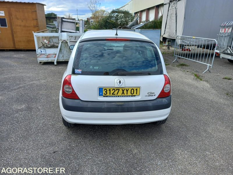 RENAULT CLIO PHASE 2-1.2 I 60CV-2005-ESSENCE-122 018 KMS-5 PORTES-ROULANTE-CT OK - Automobil: obrázok 4 RENAULT CLIO PHASE 2-1.2 I 60CV-2005-ESSENCE-122 018 KMS-5 PORTES-ROULANTE-CT OK - Automobil: obrázok 4