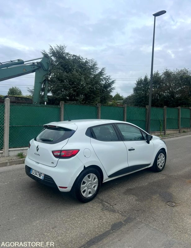 RENAULT CLIO SOCIÉTÉ 235 000 KM - 2017 - Automobil: obrázok 4 RENAULT CLIO SOCIÉTÉ 235 000 KM - 2017 - Automobil: obrázok 4
