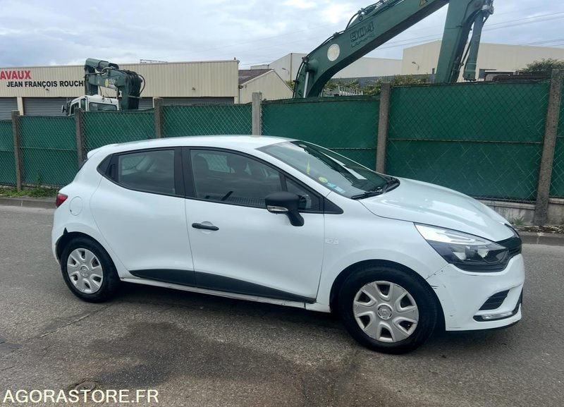 RENAULT CLIO SOCIÉTÉ 235 000 KM - 2017 - Automobil: obrázok 1 RENAULT CLIO SOCIÉTÉ 235 000 KM - 2017 - Automobil: obrázok 1