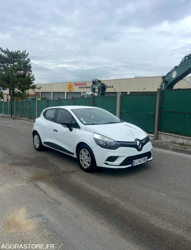 RENAULT CLIO SOCIÉTÉ 235 000 KM - 2017 - Automobil: obrázok 2 RENAULT CLIO SOCIÉTÉ 235 000 KM - 2017 - Automobil: obrázok 2