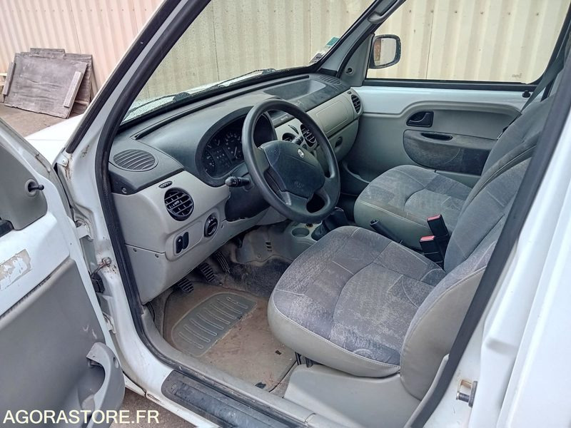 RENAULT KANGOO 1 phase 2 VP 1.5 DCI 65 - Automobil: obrázok 5 RENAULT KANGOO 1 phase 2 VP 1.5 DCI 65 - Automobil: obrázok 5