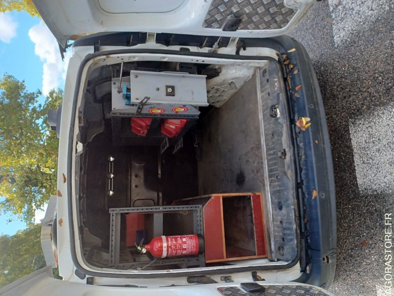 RENAULT KANGOO / REF SCP : 987 - Furgon: obrázok 4 RENAULT KANGOO / REF SCP : 987 - Furgon: obrázok 4