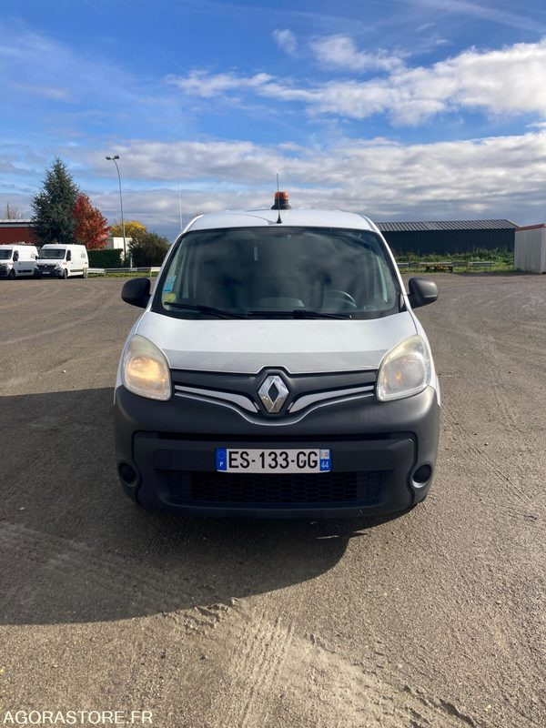 RENAULT KANGOO diesel - Année 2017 - 330 000 km - Malá dodávka: obrázok 2 RENAULT KANGOO diesel - Année 2017 - 330 000 km - Malá dodávka: obrázok 2