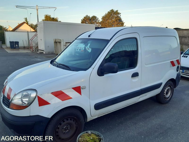 RENAULT Kangoo 1.2 Essence - Malá dodávka: obrázok 2 RENAULT Kangoo 1.2 Essence - Malá dodávka: obrázok 2