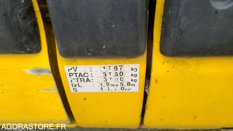 RENAULT MASTER - 2002 - 374300 KM - Furgon: obrázok 5 RENAULT MASTER - 2002 - 374300 KM - Furgon: obrázok 5