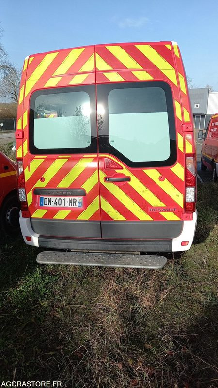 RENAULT - MASTER - 2014 - 171969KM - DM401MR - Sanitka: obrázok 4 RENAULT - MASTER - 2014 - 171969KM - DM401MR - Sanitka: obrázok 4