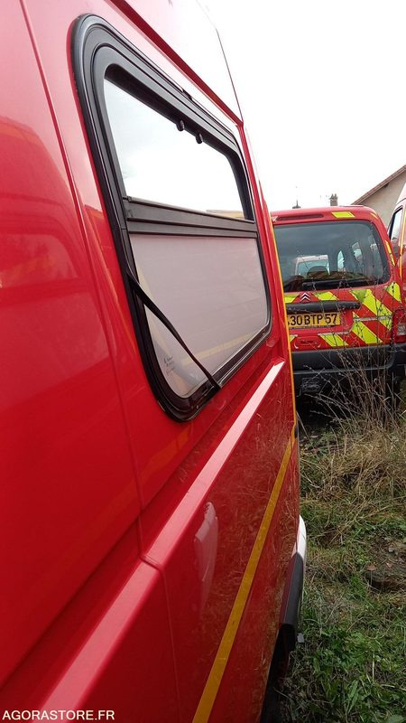 RENAULT - MASTER - 2014 - 184507KM - DL066AJ - Sanitka: obrázok 5 RENAULT - MASTER - 2014 - 184507KM - DL066AJ - Sanitka: obrázok 5