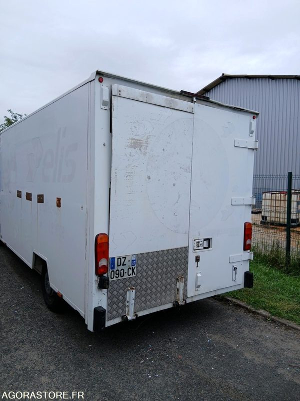 RENAULT MASTER - 2016 - 304402 Kms - Furgon: obrázok 4 RENAULT MASTER - 2016 - 304402 Kms - Furgon: obrázok 4