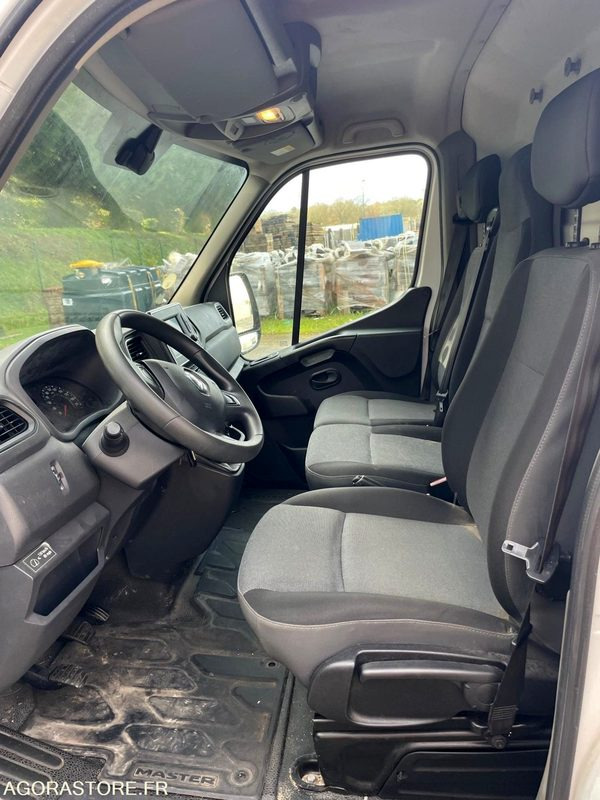 RENAULT MASTER - 2019 / 35366 KM (FM061MP) - Furgon: obrázok 3 RENAULT MASTER - 2019 / 35366 KM (FM061MP) - Furgon: obrázok 3