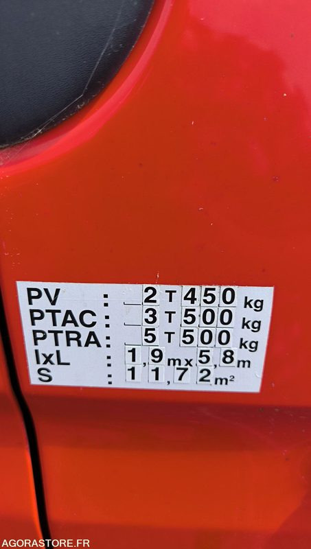 RENAULT MASTER II 2,5DCI - 2006 - Furgon: obrázok 5 RENAULT MASTER II 2,5DCI - 2006 - Furgon: obrázok 5