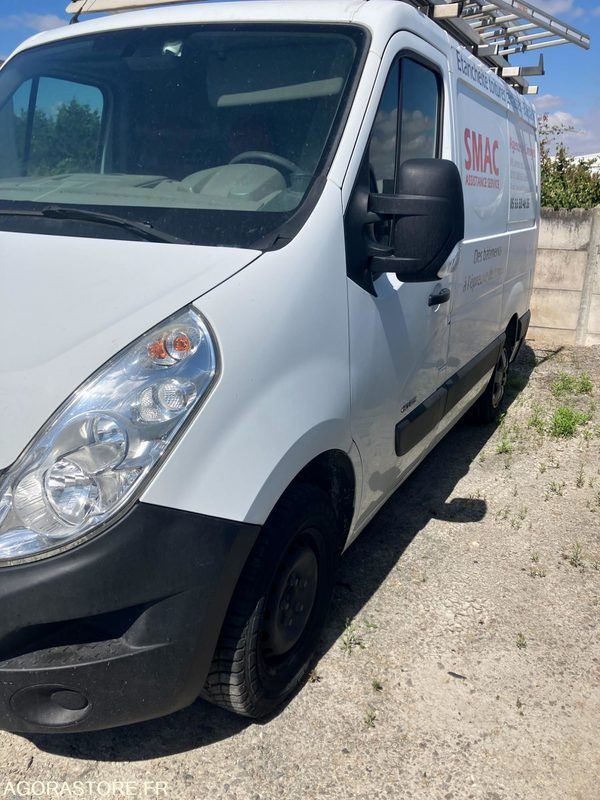 RENAULT MASTER III PHASE 2 avec galerie de toit - 2012 / 216570 KM - Furgon: obrázok 4 RENAULT MASTER III PHASE 2 avec galerie de toit - 2012 / 216570 KM - Furgon: obrázok 4
