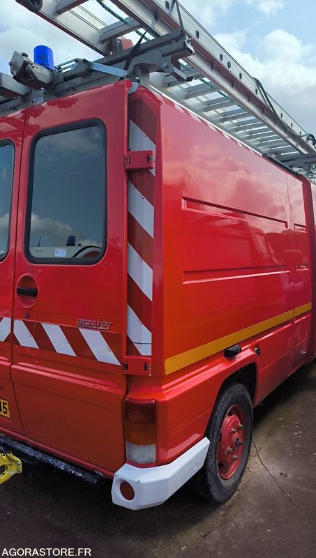 RENAULT MASTER T35 D 102714kms - 1996 - Furgon: obrázok 5 RENAULT MASTER T35 D 102714kms - 1996 - Furgon: obrázok 5