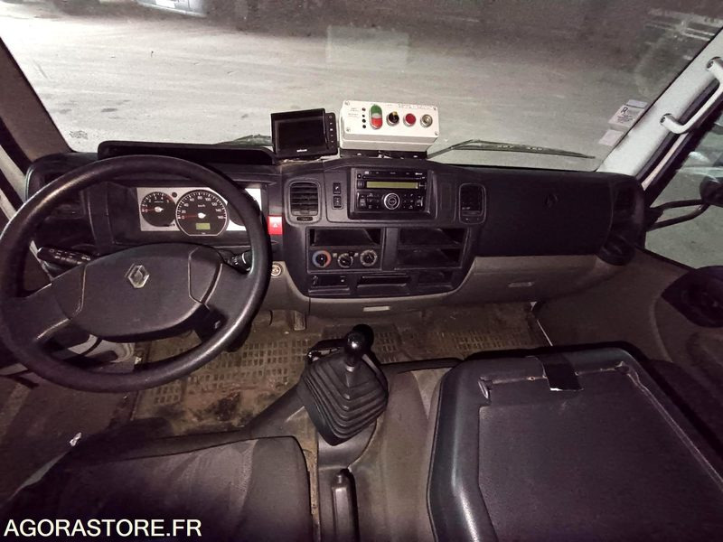 Dodávka sklápač RENAULT MAXITY MINI-BENNE 198000kms 2013: obrázok 7