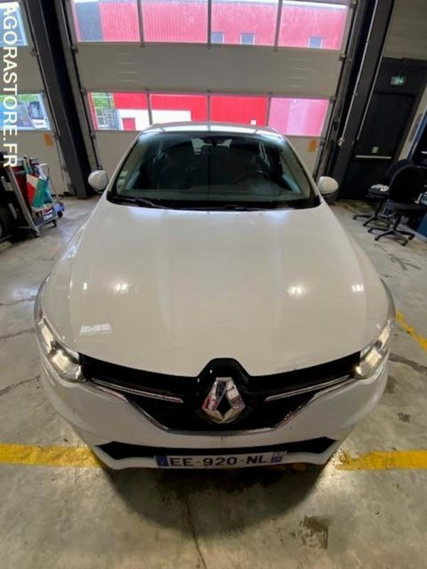 RENAULT MEGANE TCE 100 1472 - Automobil: obrázok 1 RENAULT MEGANE TCE 100 1472 - Automobil: obrázok 1