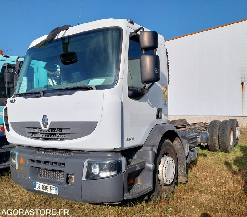 RENAULT PREMIUM 380-26 / 2010 / 475 190 km - Podvozek s kabinou: obrázok 1 RENAULT PREMIUM 380-26 / 2010 / 475 190 km - Podvozek s kabinou: obrázok 1