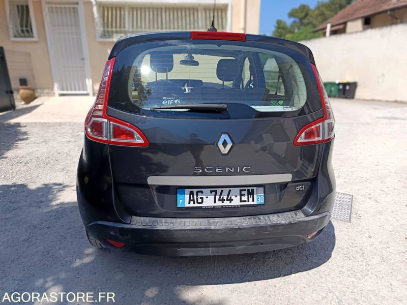 RENAULT SCENIC - 2009 - 154900KMS - Automobil: obrázok 4 RENAULT SCENIC - 2009 - 154900KMS - Automobil: obrázok 4