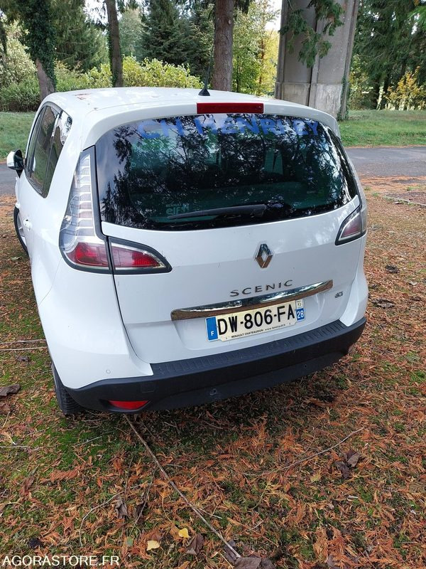 RENAULT SCENIC 2015 226431kms - Automobil: obrázok 4 RENAULT SCENIC 2015 226431kms - Automobil: obrázok 4