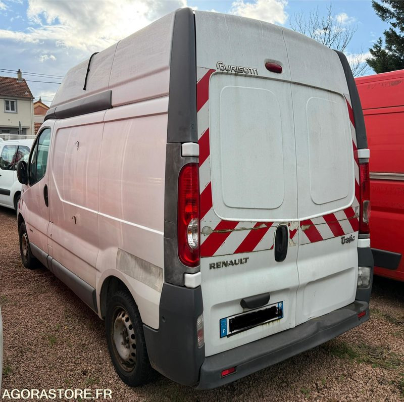 RENAULT TRAFIC 2.0 DCI 115 CH L1H2 - 233176 - 2011 - Furgon: obrázok 4 RENAULT TRAFIC 2.0 DCI 115 CH L1H2 - 233176 - 2011 - Furgon: obrázok 4