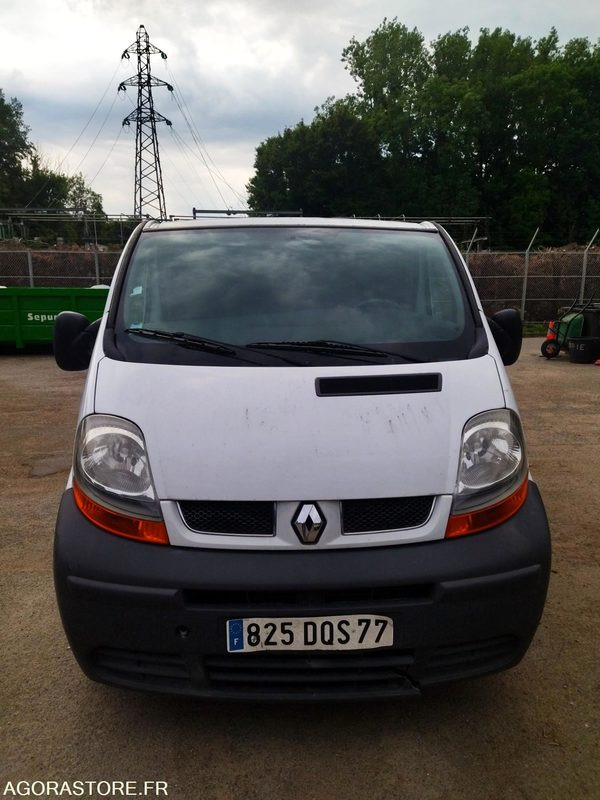 RENAULT TRAFIC DE 2005 71234 KM - Furgon: obrázok 1 RENAULT TRAFIC DE 2005 71234 KM - Furgon: obrázok 1