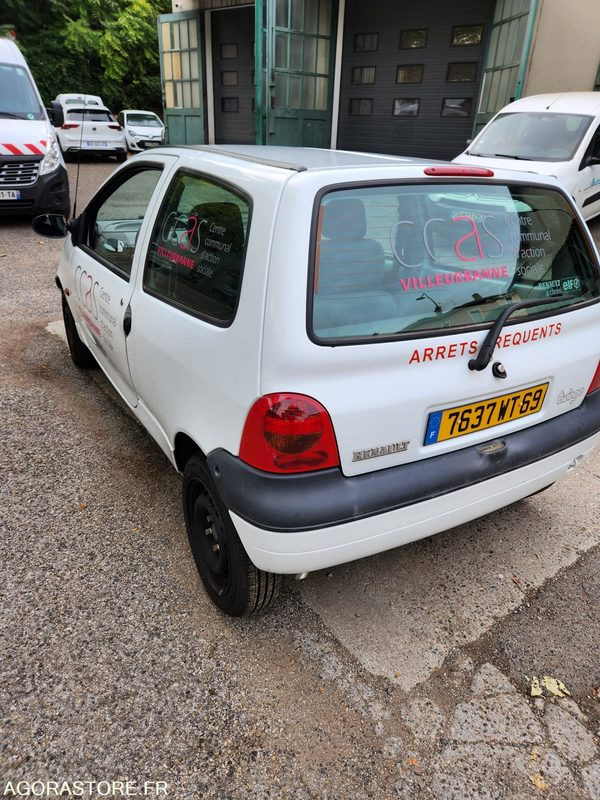 RENAULT TWINGO - Automobil: obrázok 4 RENAULT TWINGO - Automobil: obrázok 4