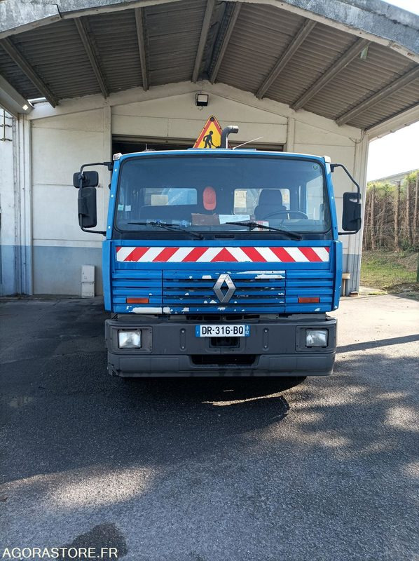 RENAULT type hydrocureur - Fekálne vozidlo: obrázok 1 RENAULT type hydrocureur - Fekálne vozidlo: obrázok 1