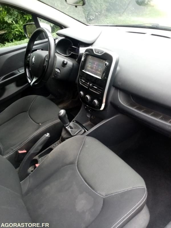 REnault Clio IV - 1.5 L Diesel - 276 000km - Automobil: obrázok 4 REnault Clio IV - 1.5 L Diesel - 276 000km - Automobil: obrázok 4