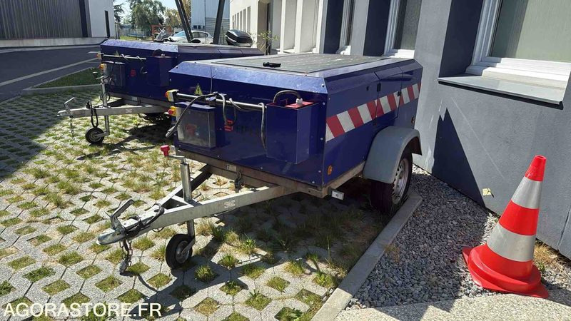 Remorque de tirage solaire Lider Univert - 2022 - Nástroj/ Vybavenie: obrázok 3 Remorque de tirage solaire Lider Univert - 2022 - Nástroj/ Vybavenie: obrázok 3