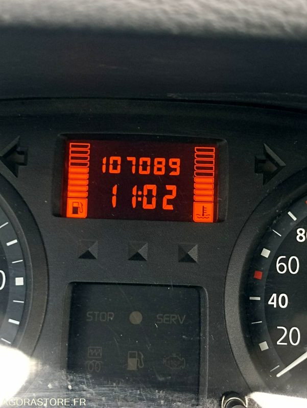 Renault Clio 2 1.5 dCi - 107100kms - 2004 - Automobil: obrázok 5 Renault Clio 2 1.5 dCi - 107100kms - 2004 - Automobil: obrázok 5