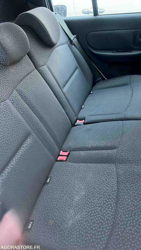 Renault Clio - 2006 - 163200kms - FZ-228-PM - Automobil: obrázok 4 Renault Clio - 2006 - 163200kms - FZ-228-PM - Automobil: obrázok 4