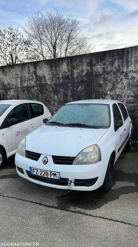 Renault Clio - 2006 - 163200kms - FZ-228-PM - Automobil: obrázok 1 Renault Clio - 2006 - 163200kms - FZ-228-PM - Automobil: obrázok 1