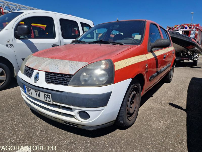 Renault Clio - 781YW69 - Automobil: obrázok 1 Renault Clio - 781YW69 - Automobil: obrázok 1